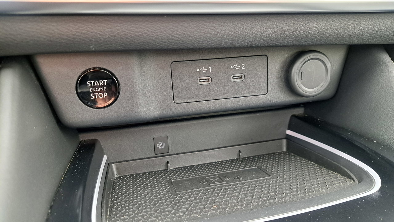 2024 Nissan Rogue Platinum-25