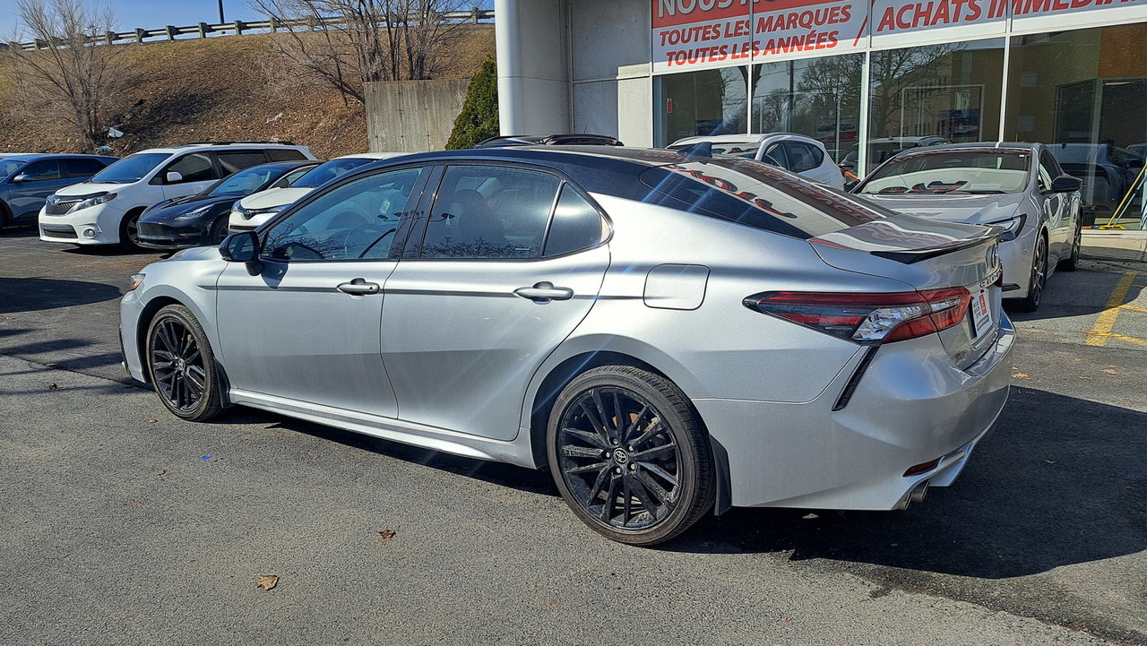 Toyota Camry Hybrid XSE 2023-4