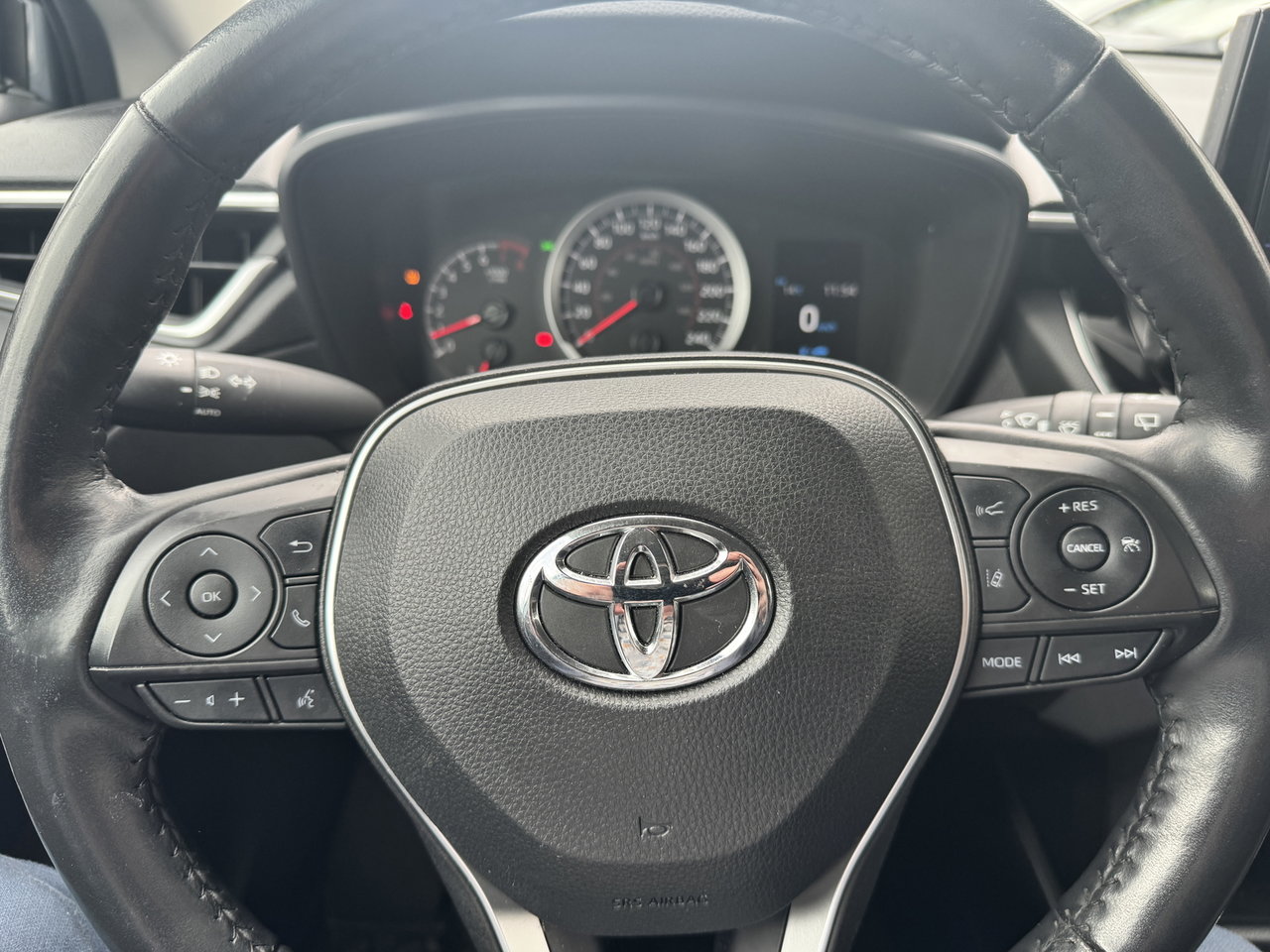 2022 Toyota Corolla Cross LE-18