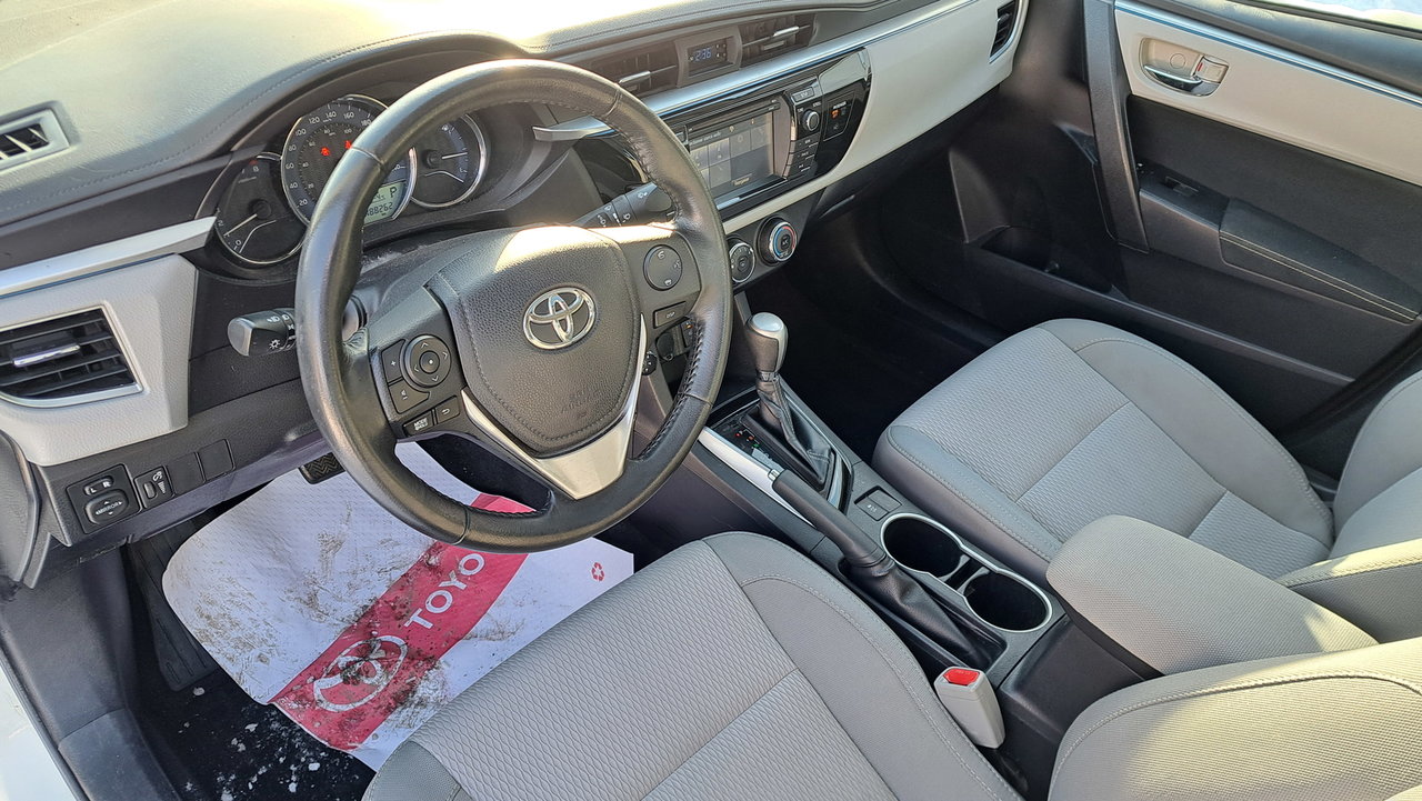 Toyota Corolla LE 2014-9