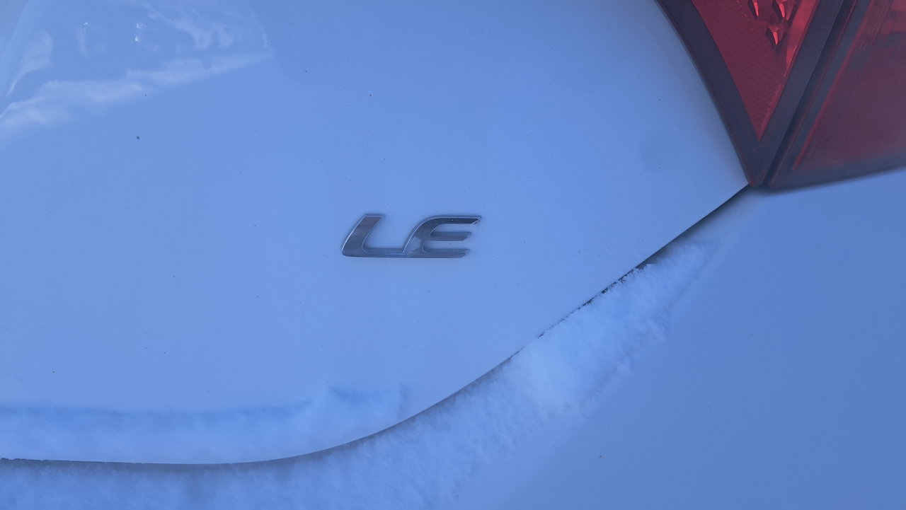 Toyota Corolla LE 2014-35