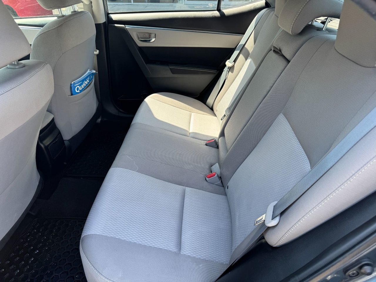 Toyota Corolla L 2016-8