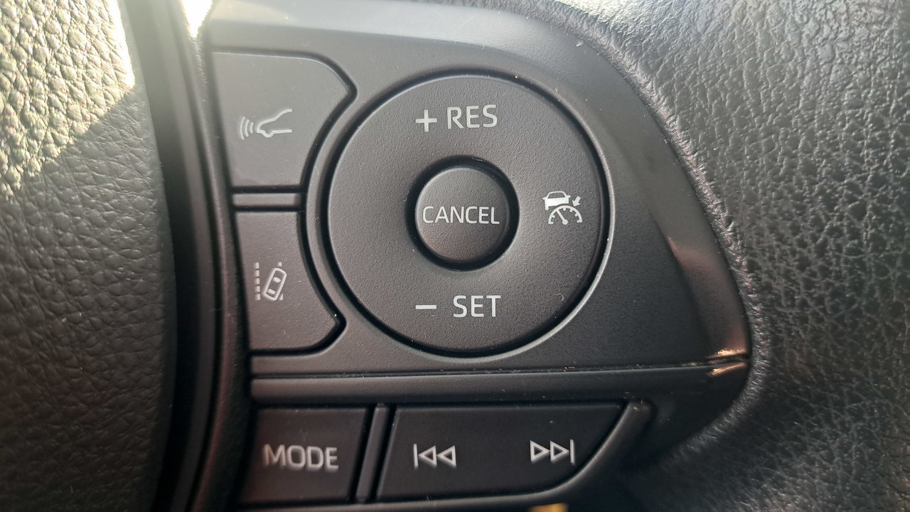 Toyota Corolla L CVT 2020-12