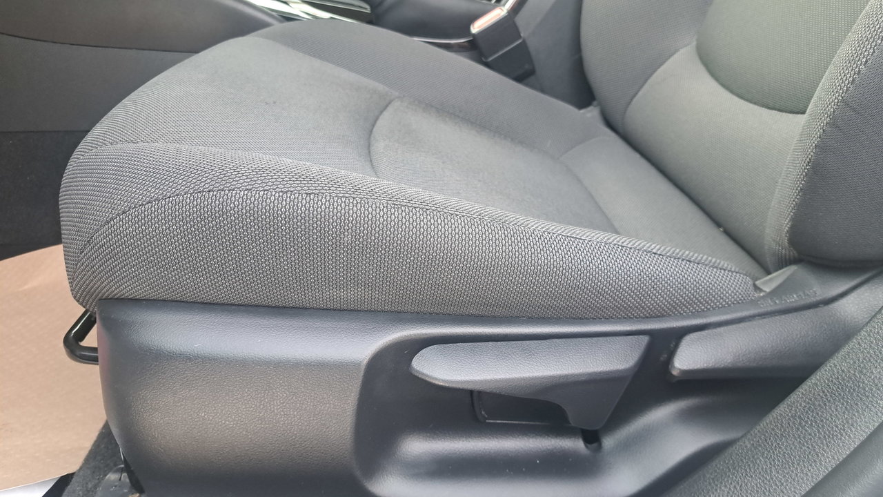 Toyota Corolla L CVT 2020-6