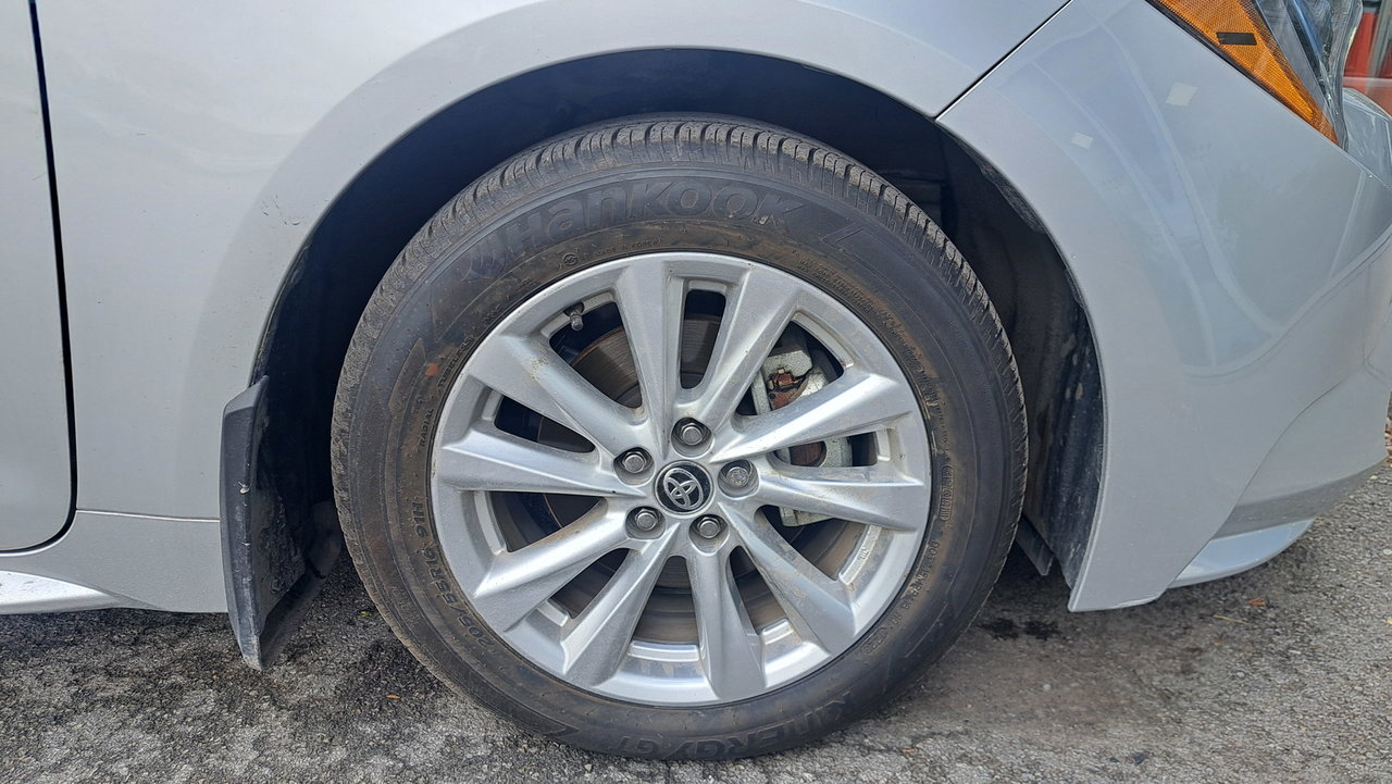 Toyota Corolla  2023-36