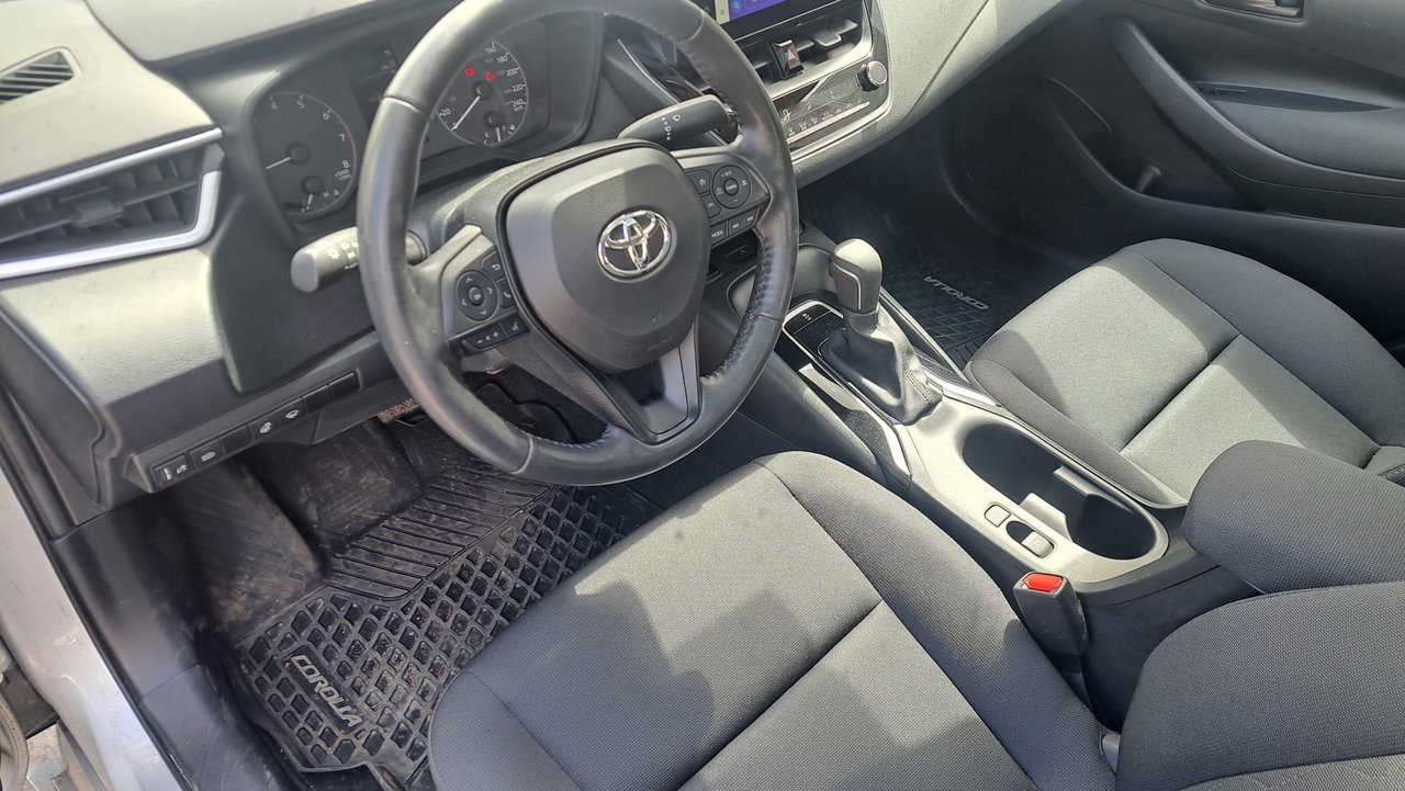 Toyota Corolla  2023-9