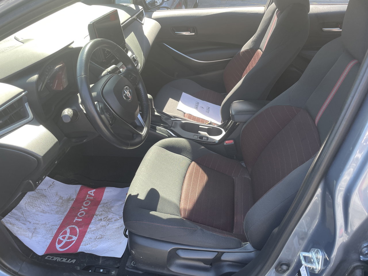 Toyota Corolla SE 2023-7