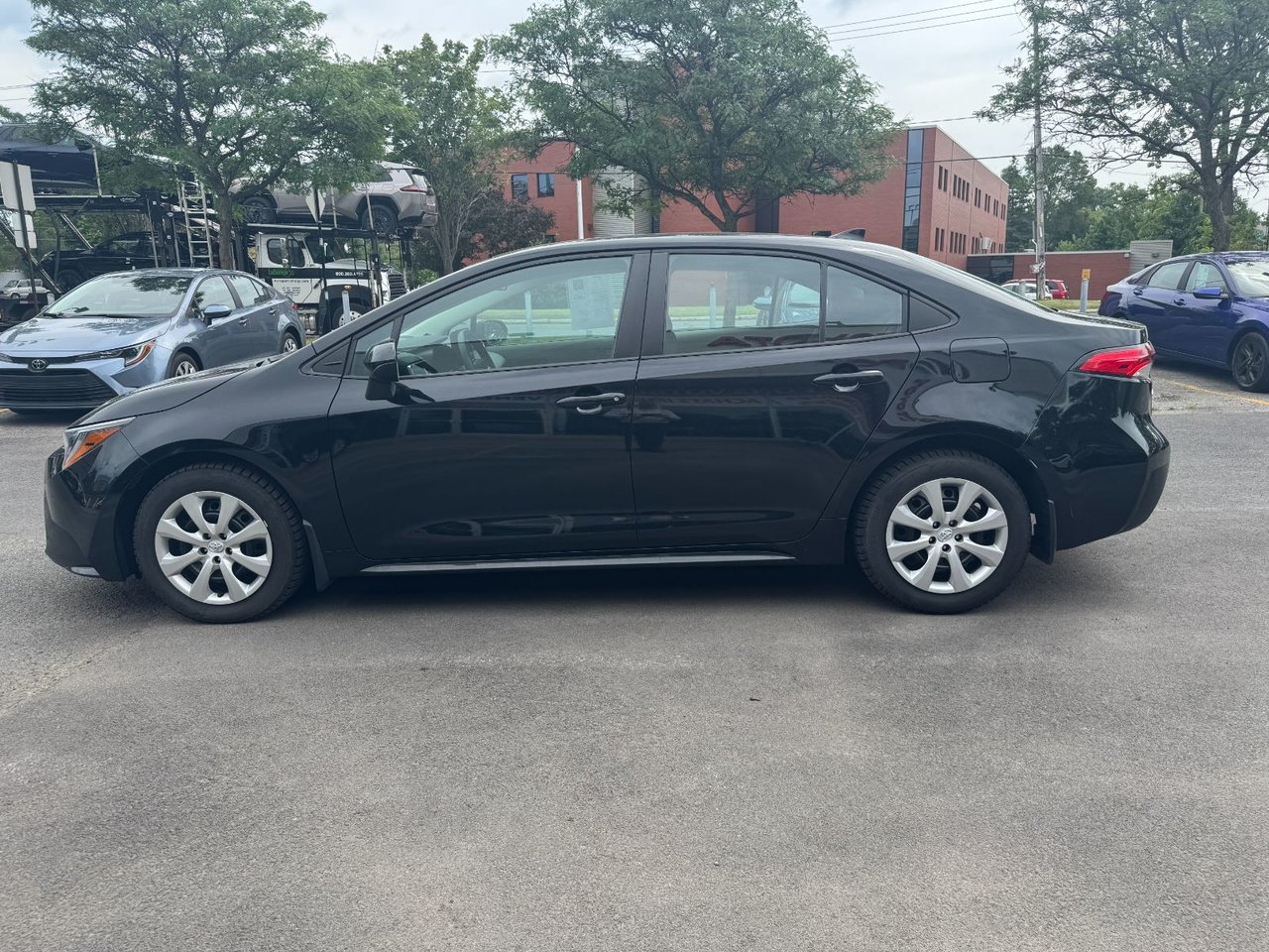 Toyota Corolla LE 2024-7