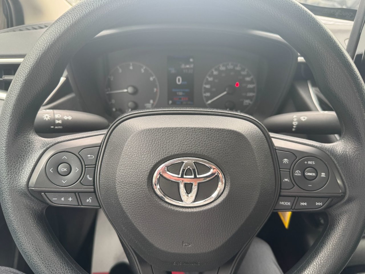 Toyota Corolla LE 2024-16