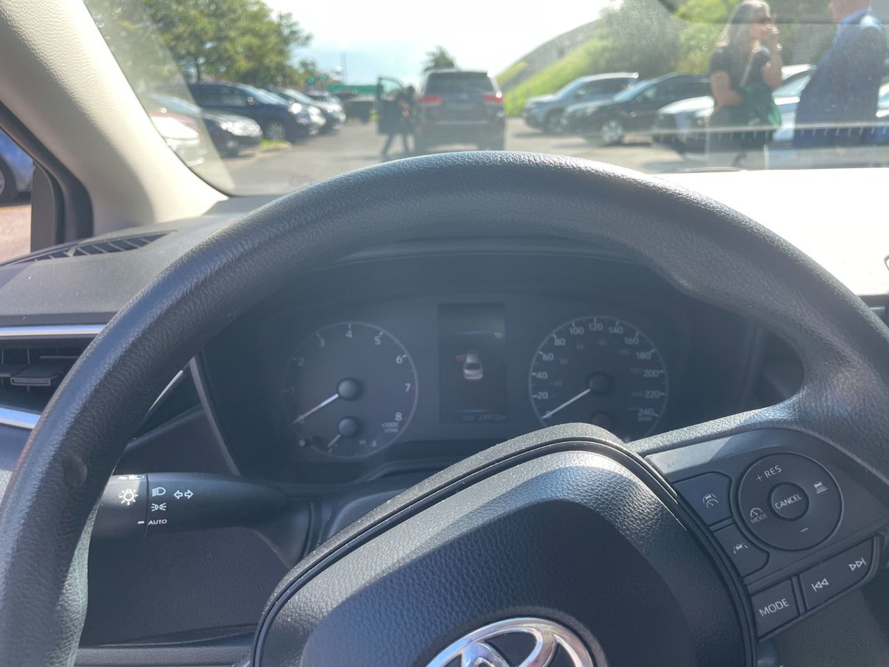 Toyota Corolla LE 2024-9