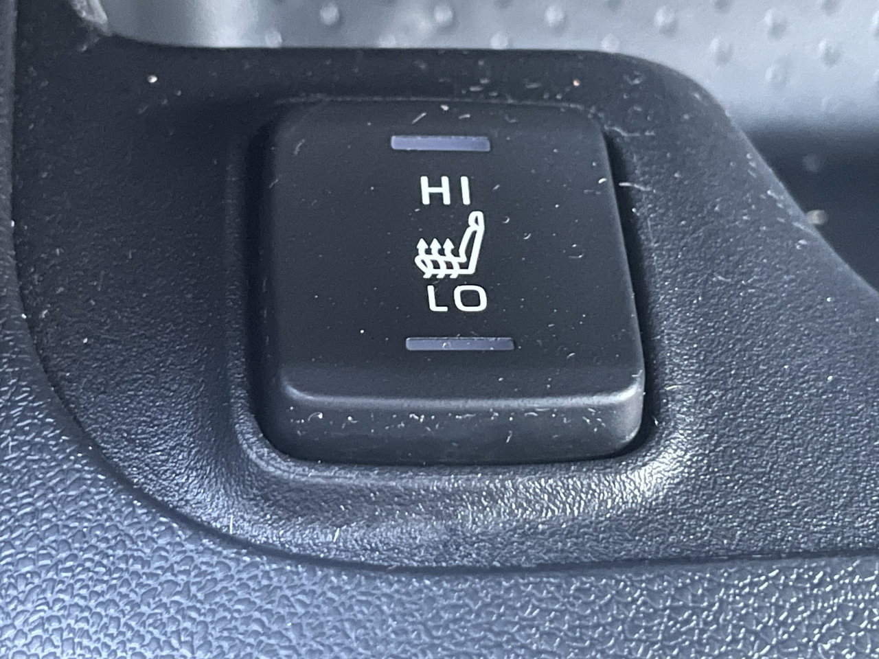 Toyota Corolla Hybrid LE 2025-14