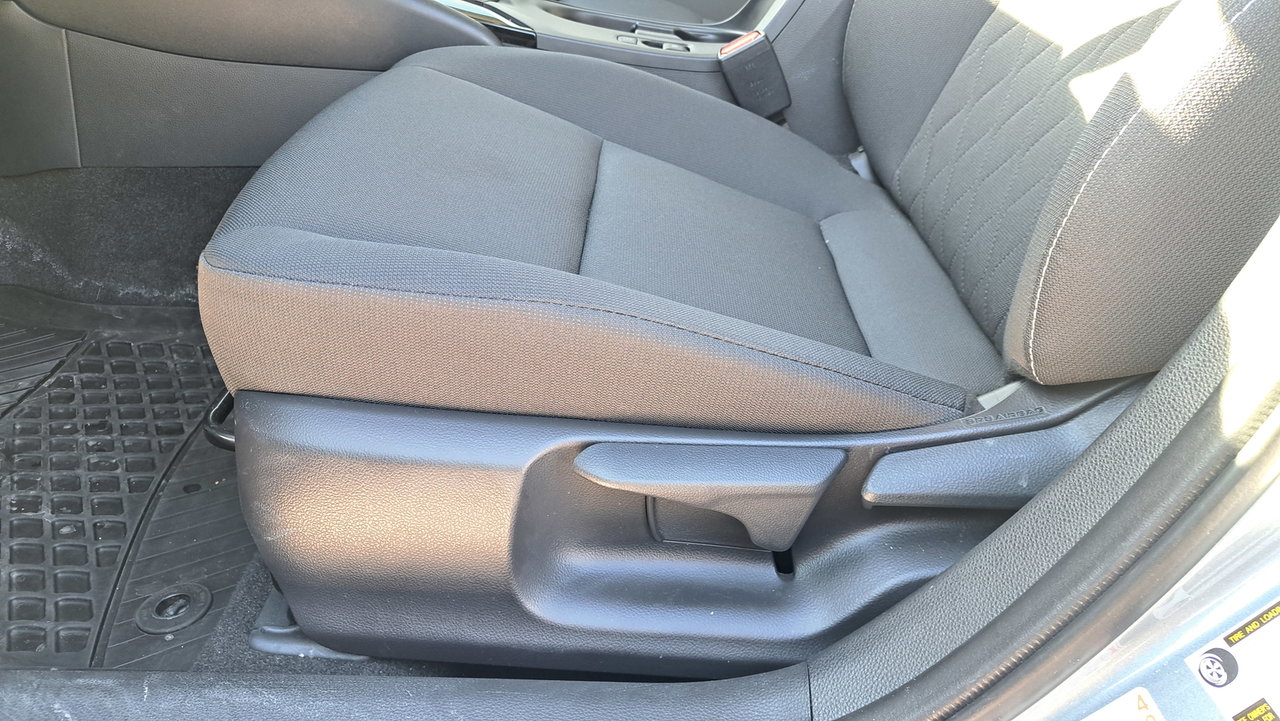 2025 Toyota Corolla AWD Hybrid LE-6