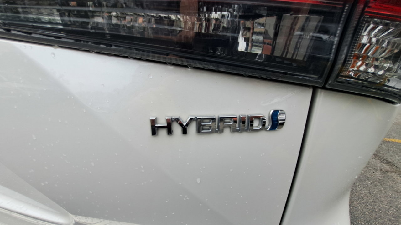 Toyota Highlander Hybrid LE 2023-37