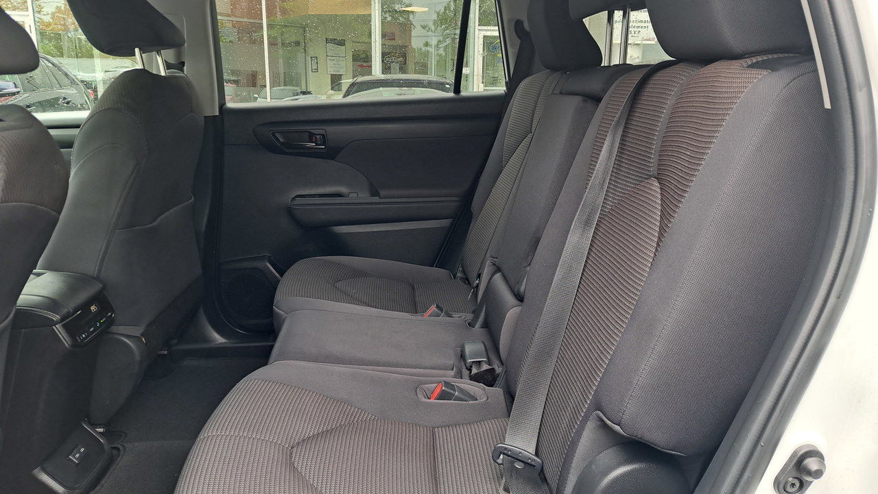 Toyota Highlander Hybrid LE 2023-28
