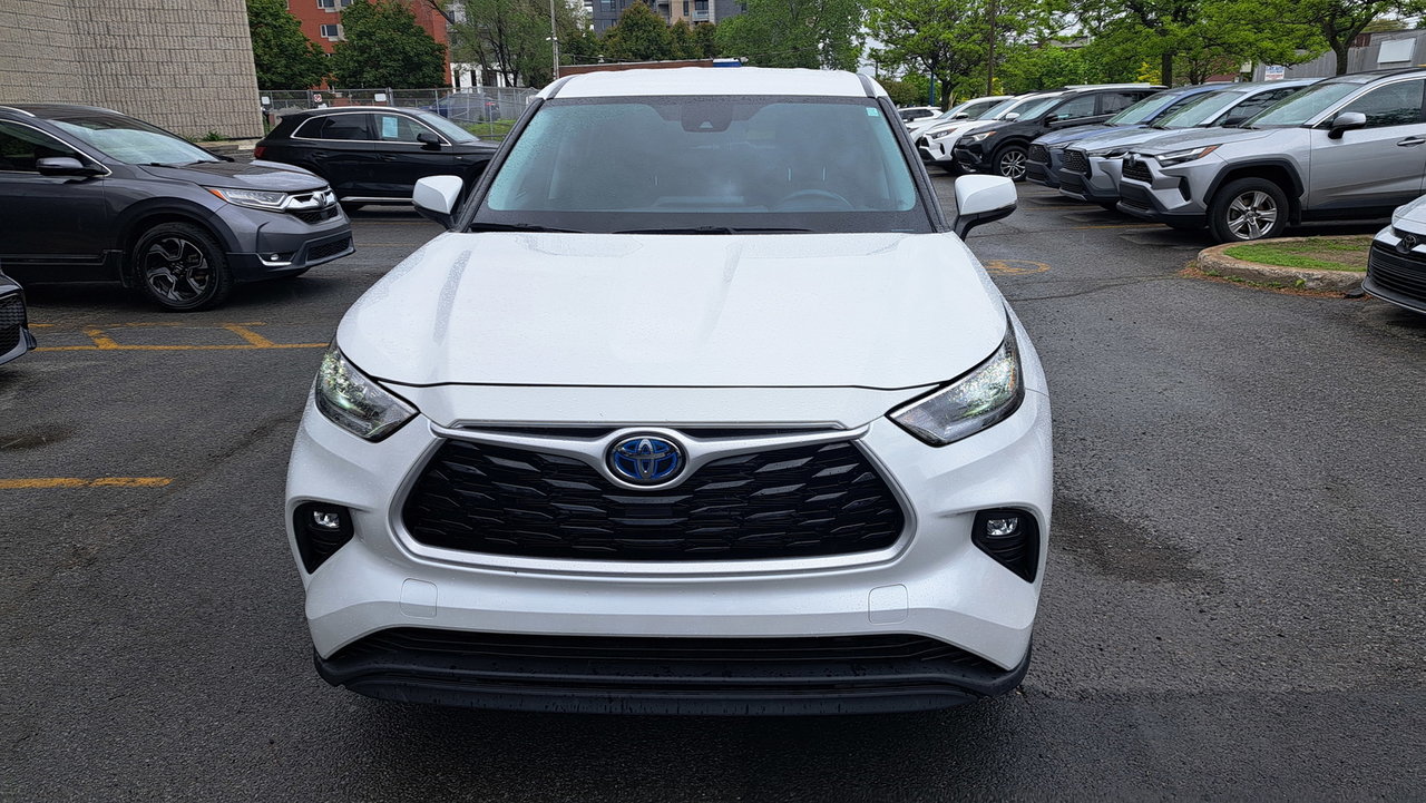 Toyota Highlander Hybrid LE 2023-41