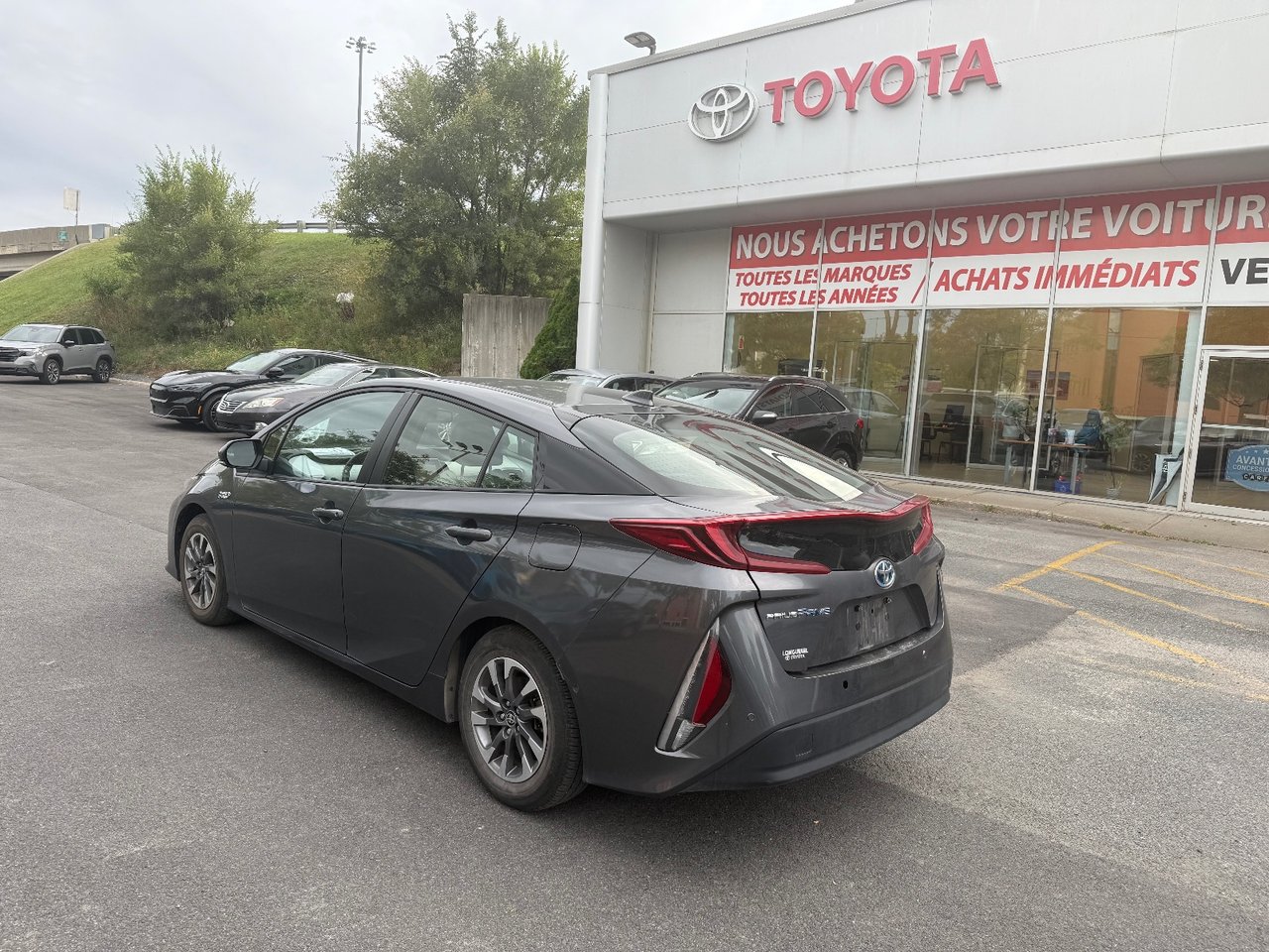 2022 Toyota Prius Prime Upgrade-2