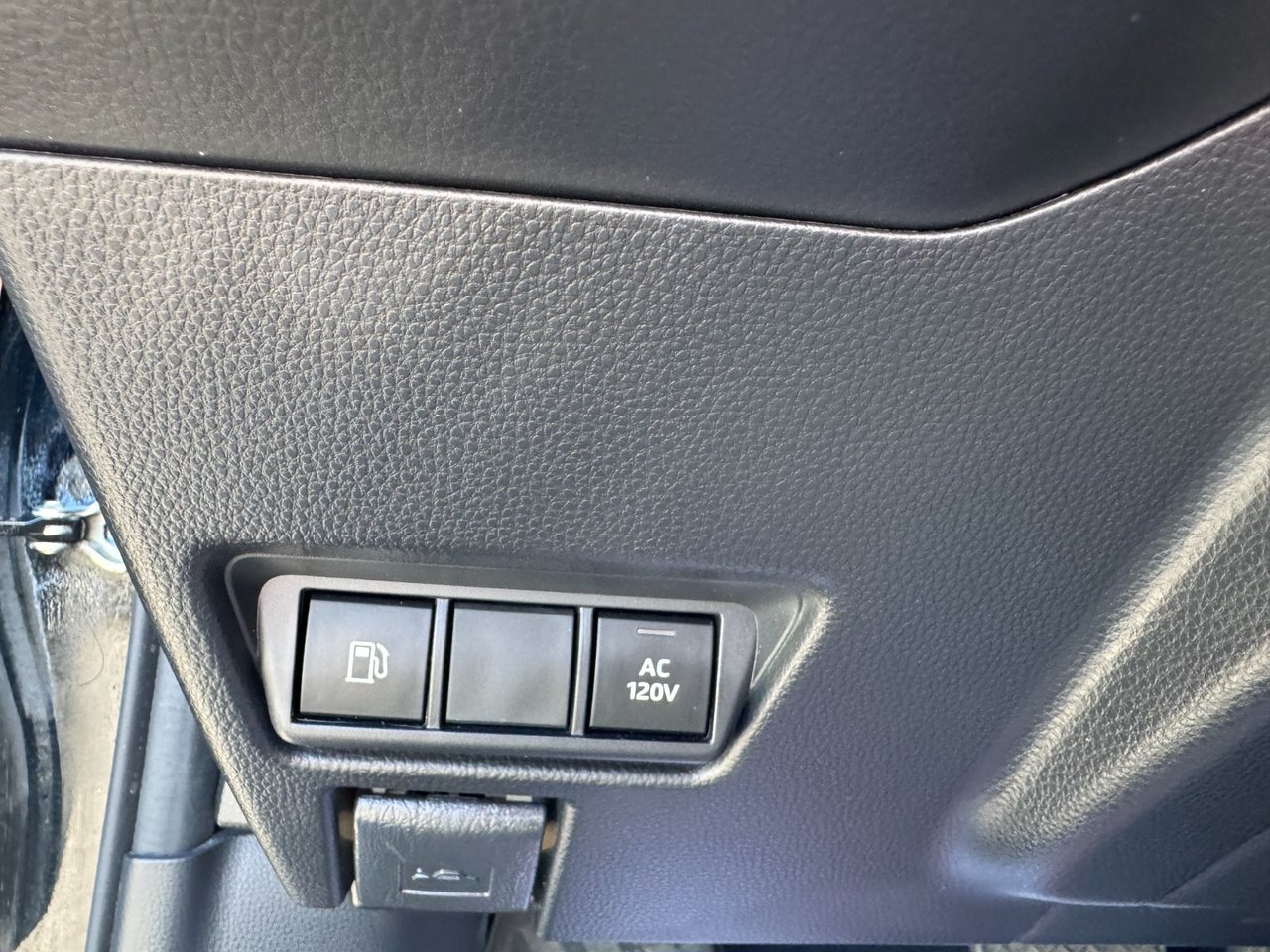 2023 Toyota Prius Prime SE-11