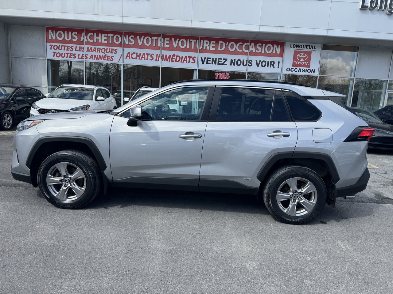 2022 Toyota RAV4 Hybrid XLE-1