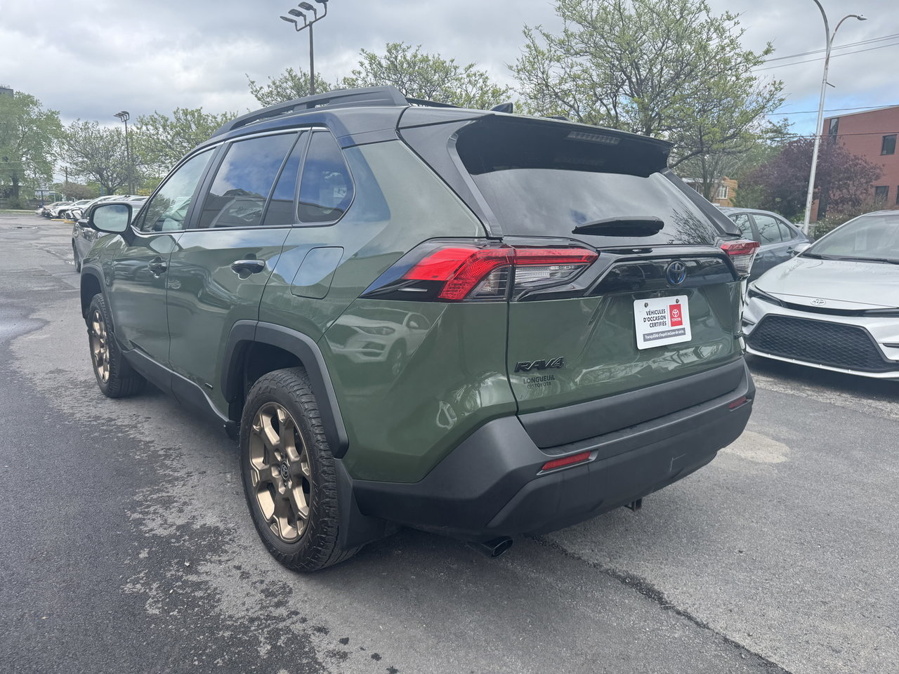 2024 Toyota RAV4 XLE HYBRIDE-4
