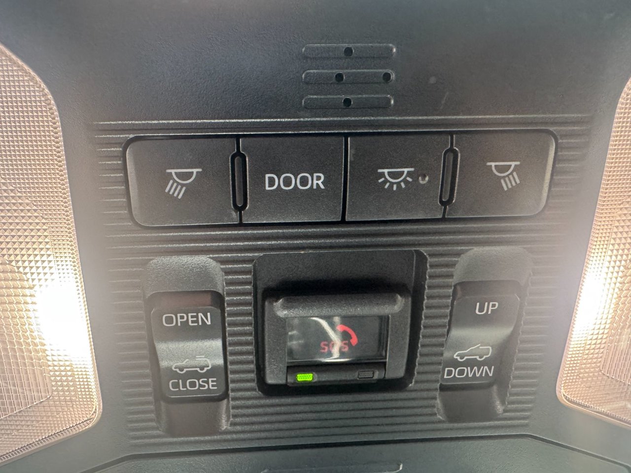 Toyota RAV4 Prime XSE 2023-18