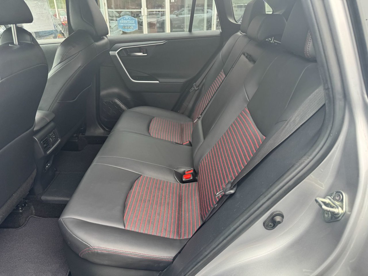 Toyota RAV4 Prime XSE 2023-8