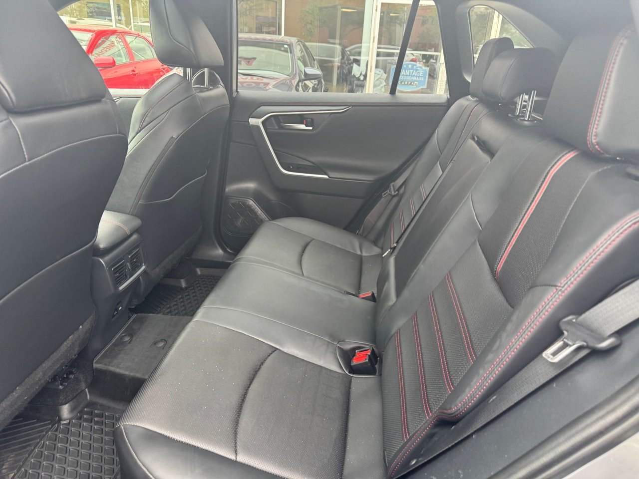 2024 Toyota RAV4 Prime SE-12