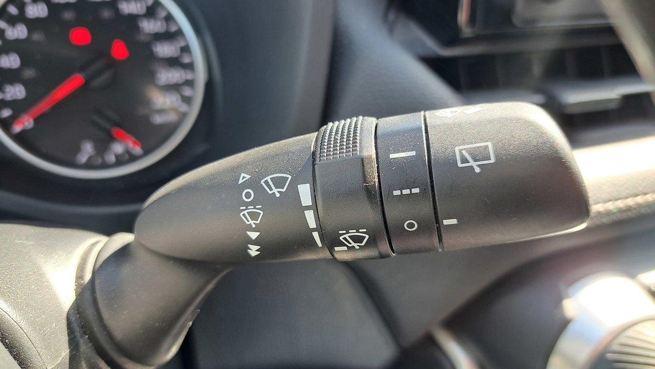 2019 Toyota RAV4 LE-10