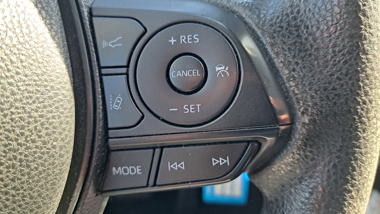2019 Toyota RAV4 LE-9