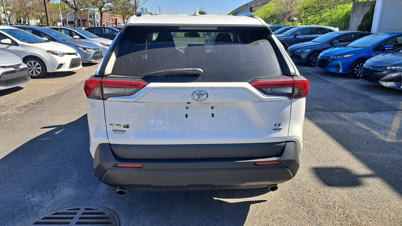 2019 Toyota RAV4 LE-26