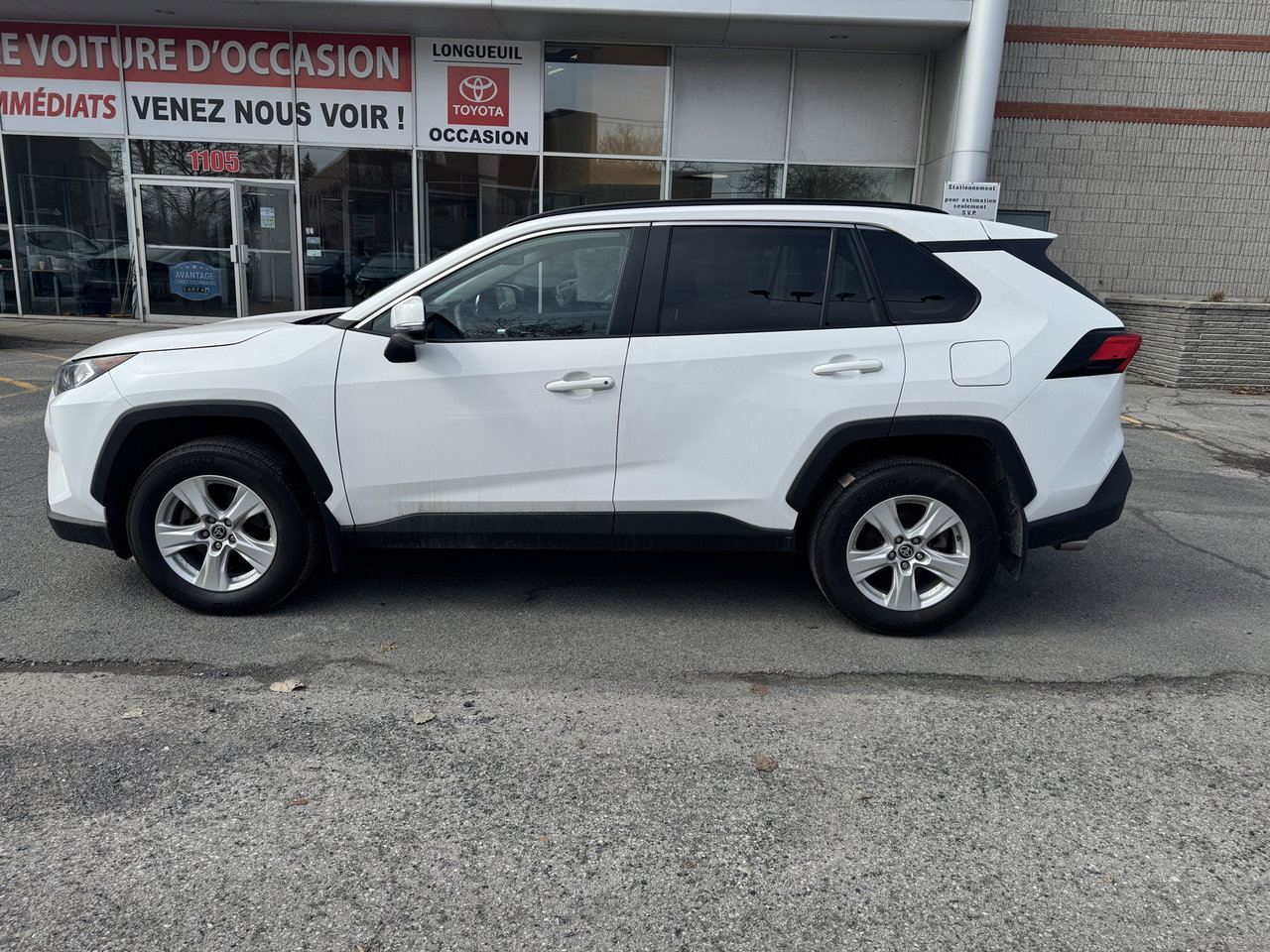 Toyota RAV4 XLE 2021-5