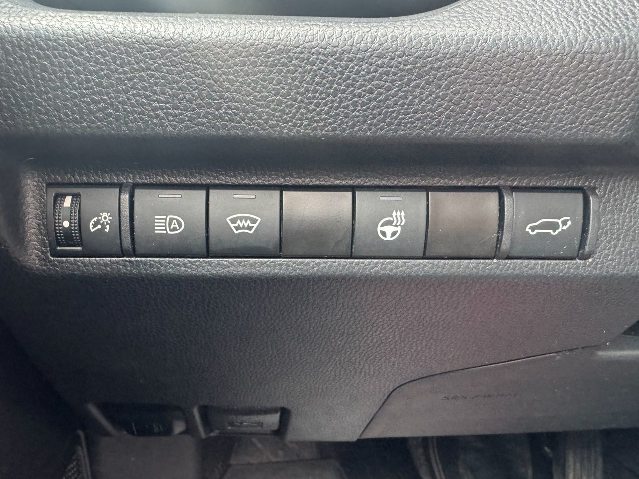 Toyota RAV4 XLE 2023-15