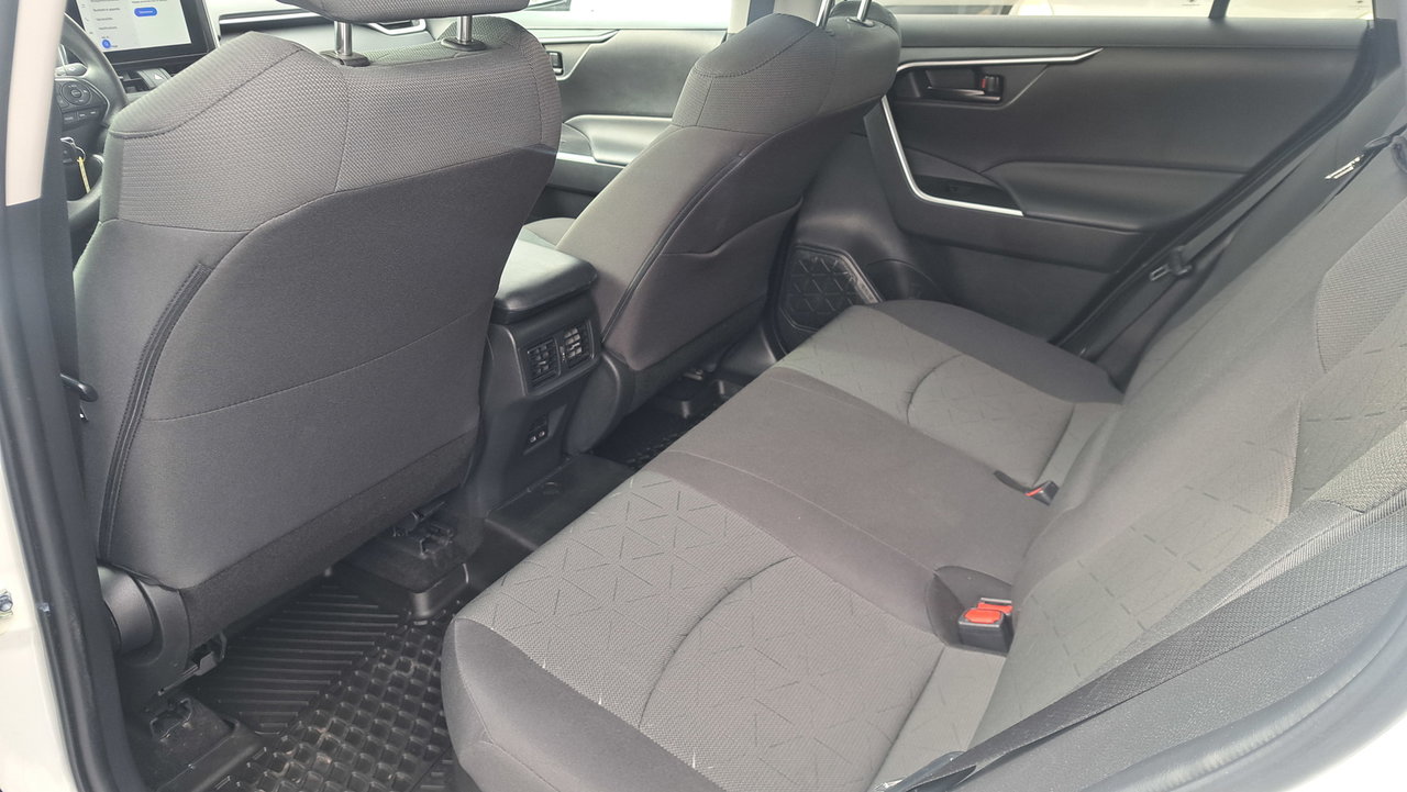 Toyota RAV4 Hybrid LE 2024-26