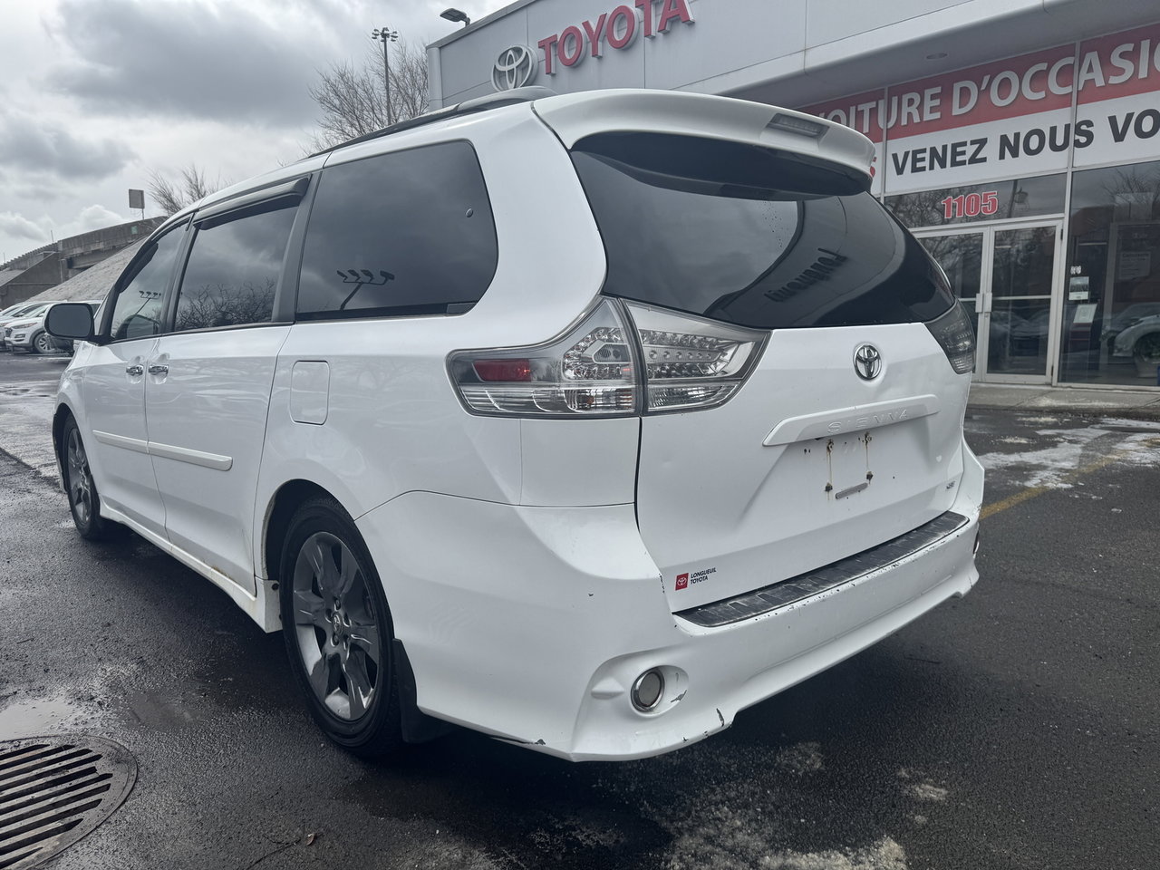 2013 Toyota Sienna SE-4
