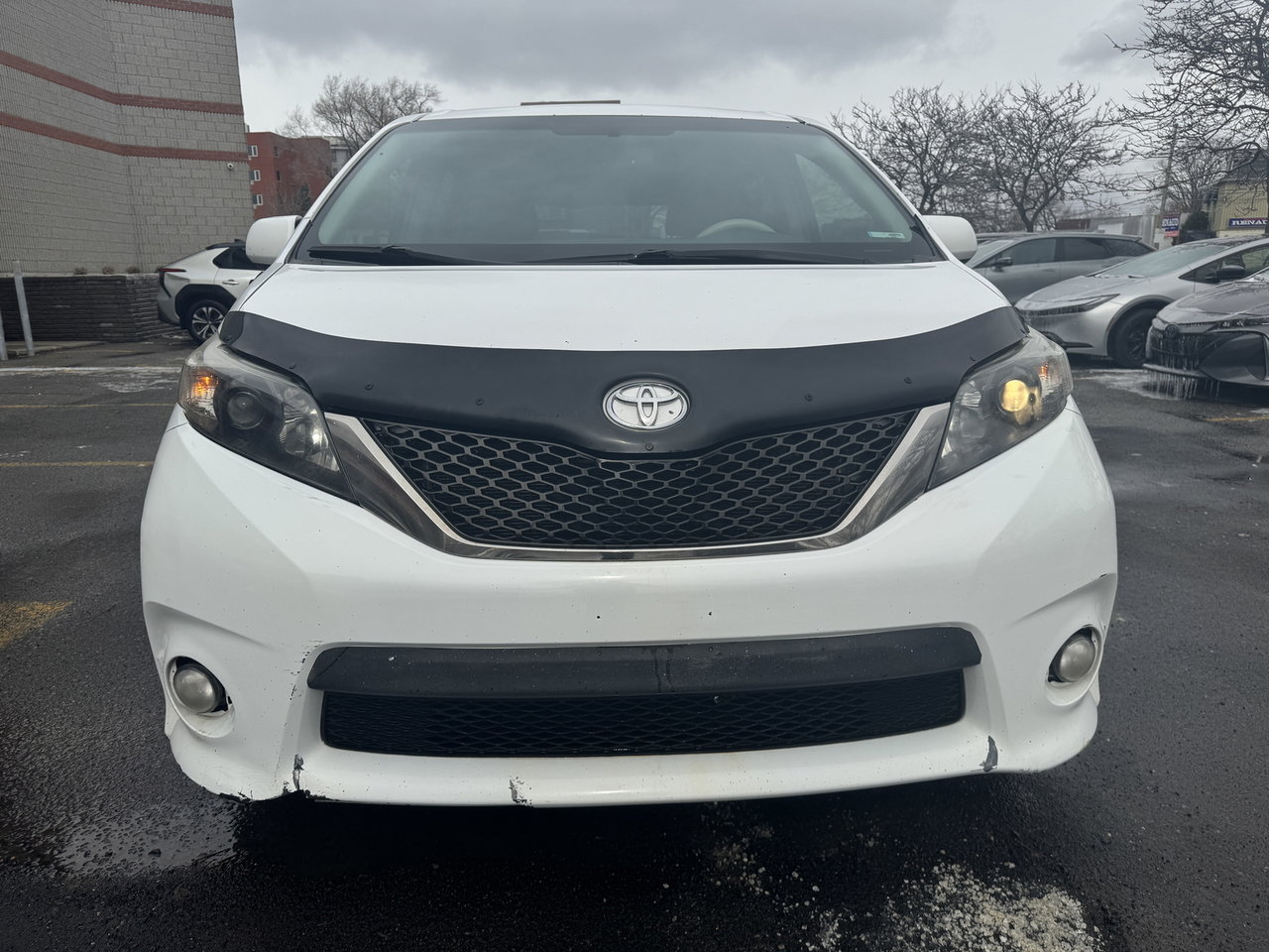 2013 Toyota Sienna SE-18