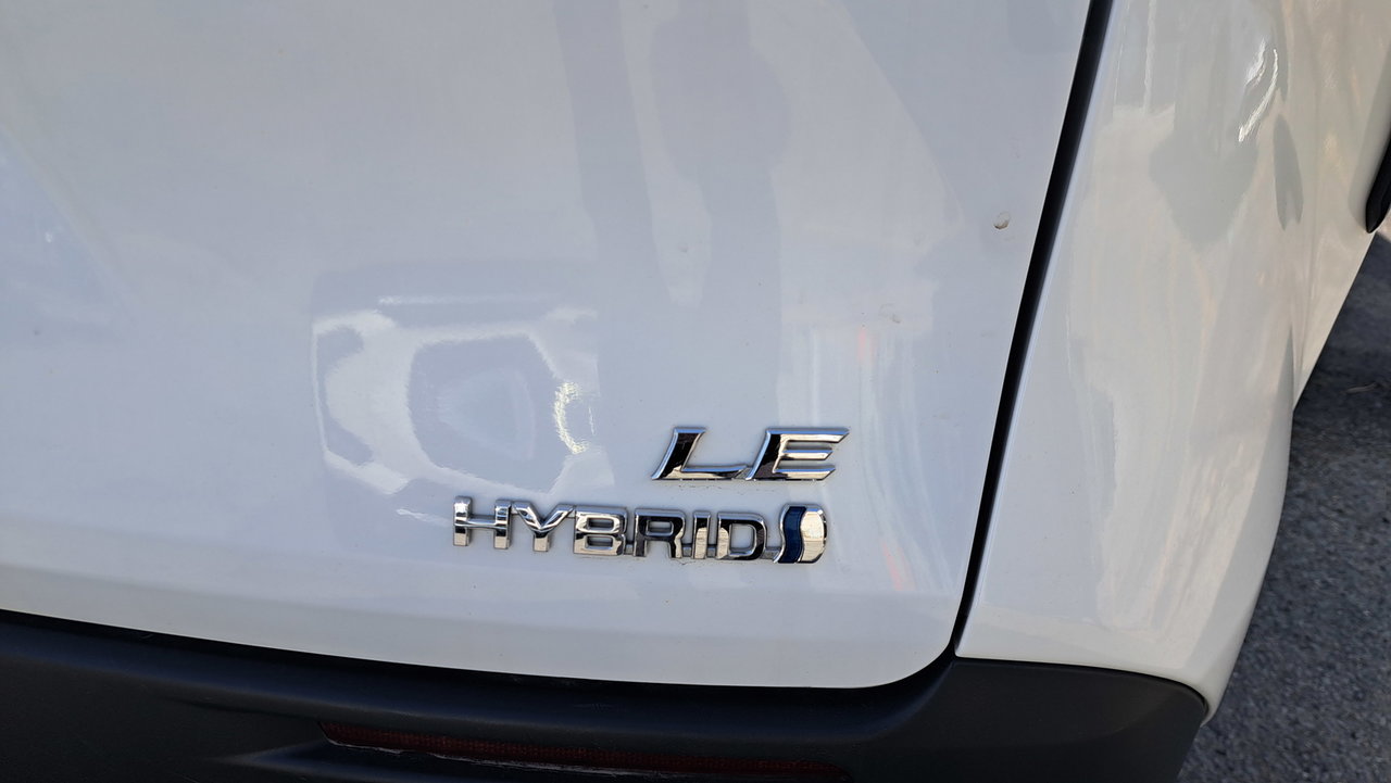 Toyota Sienna Hybrid LE  8-PASS 2023-32