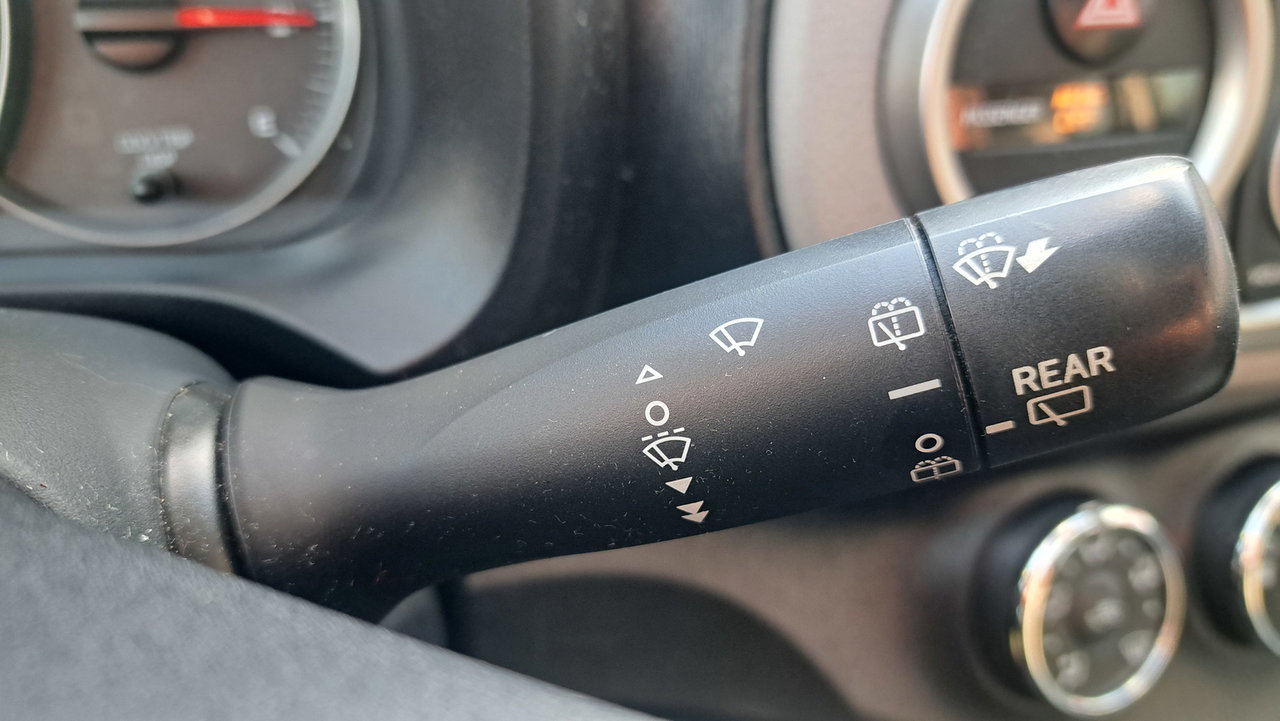 Toyota Yaris Hatchback 5DR LE 4A 2013-11