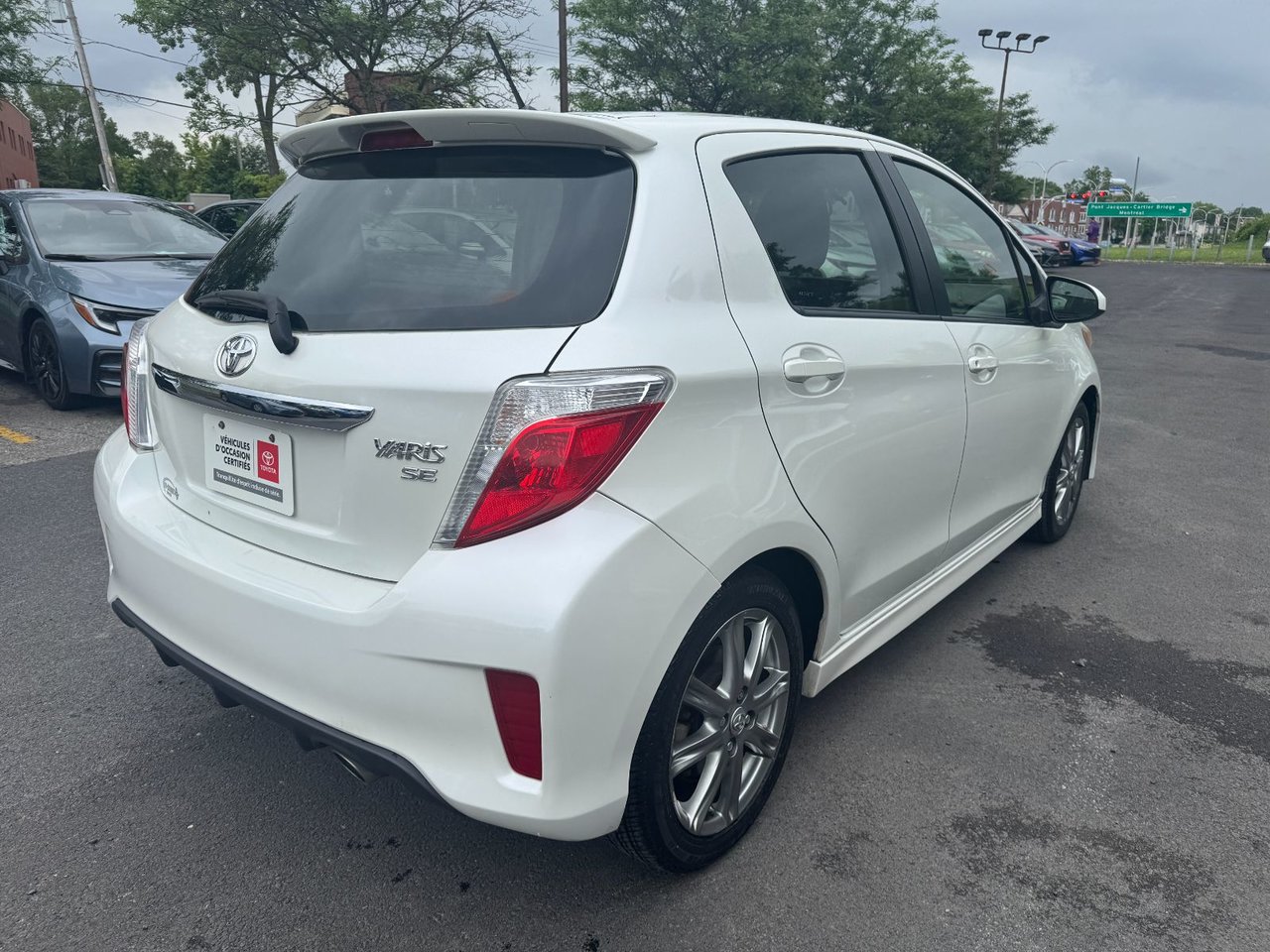 2013 Toyota Yaris LE-4