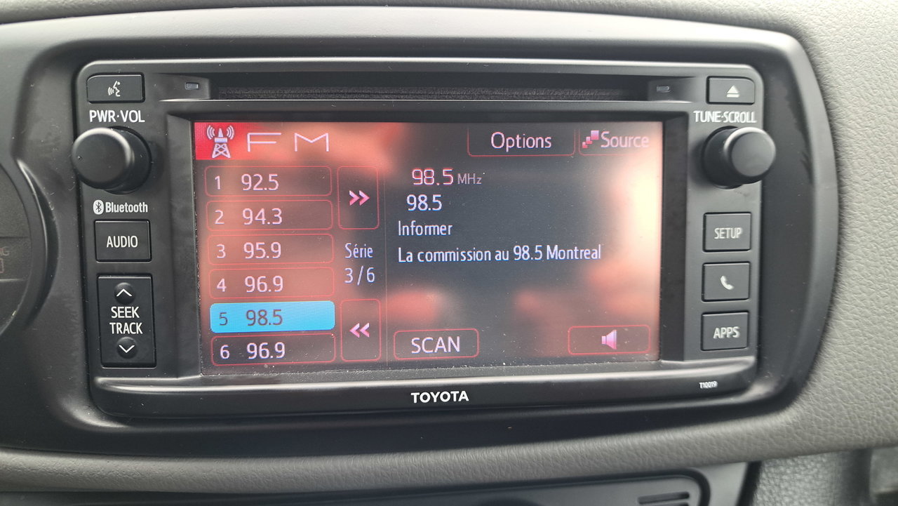 2016 Toyota Yaris LE-14