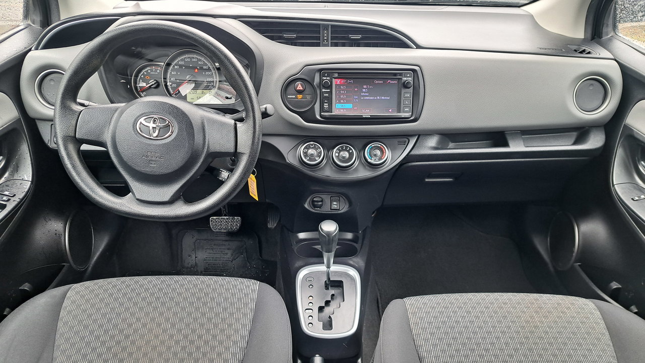 2016 Toyota Yaris LE-23