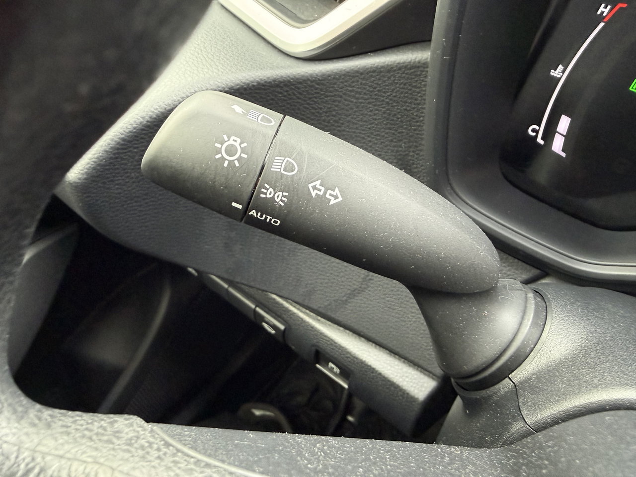 Toyota Corolla Hybrid LE 2024-16