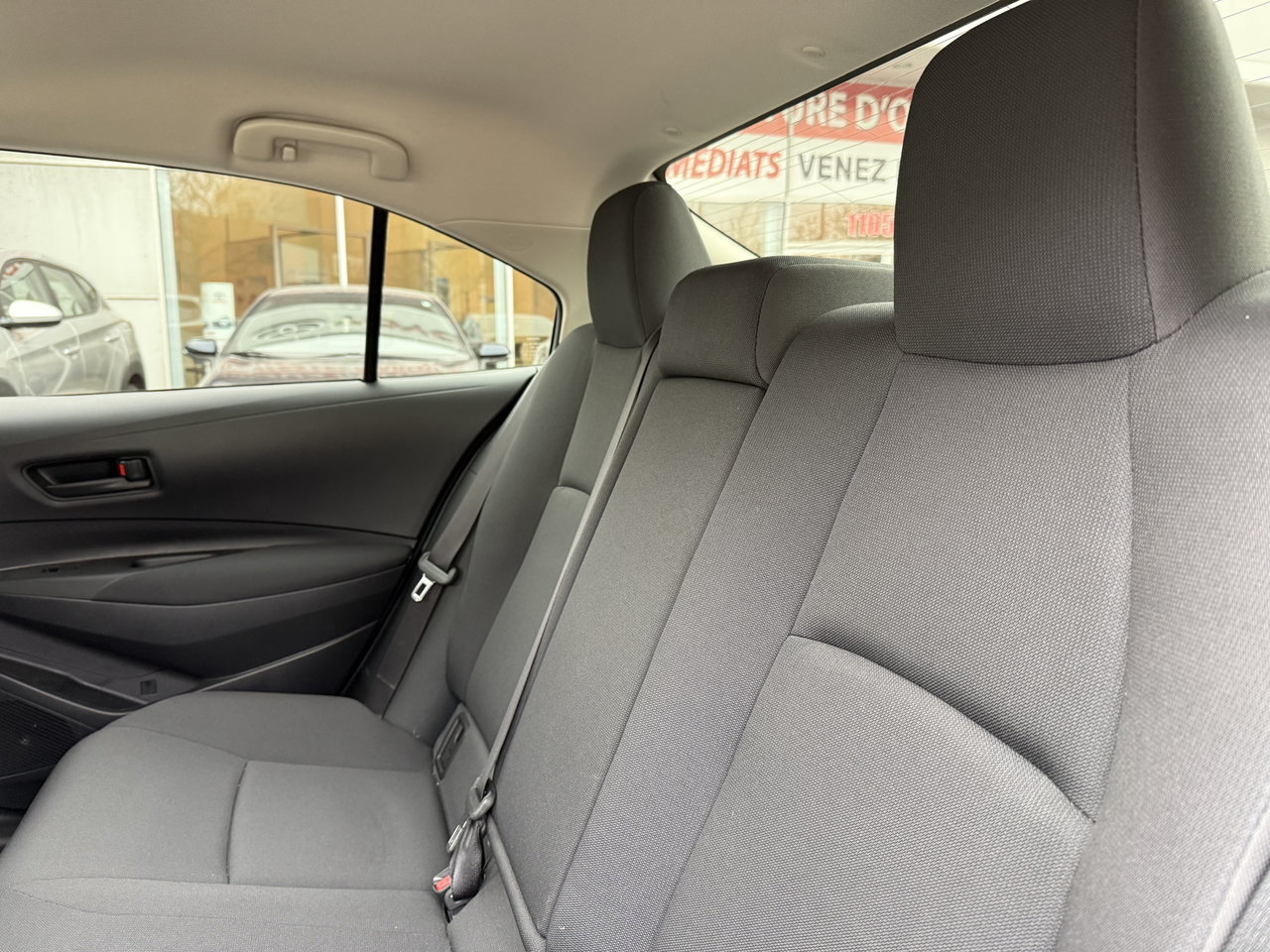 Toyota Corolla Hybrid LE 2024-30