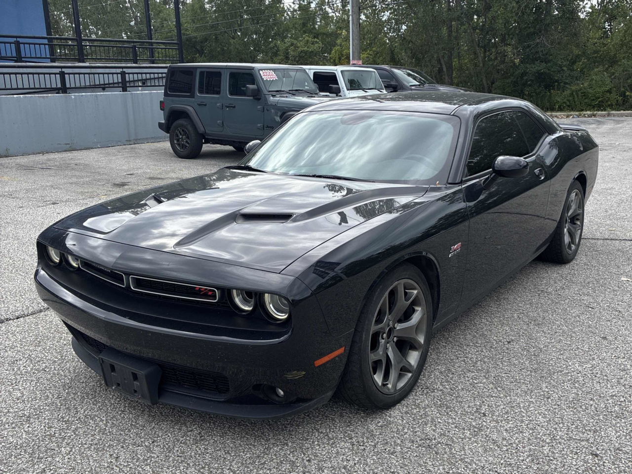 2015 Dodge Challenger Coupe Rear-Wheel Drive Manual