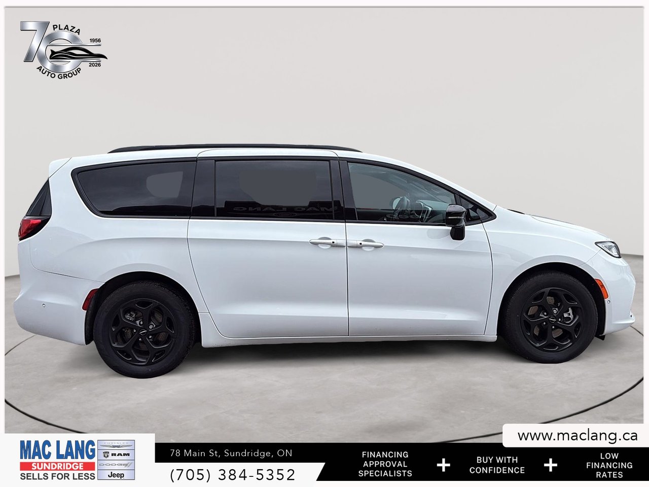 2024 Chrysler Pacifica Hybrid Premium S Appearance-3