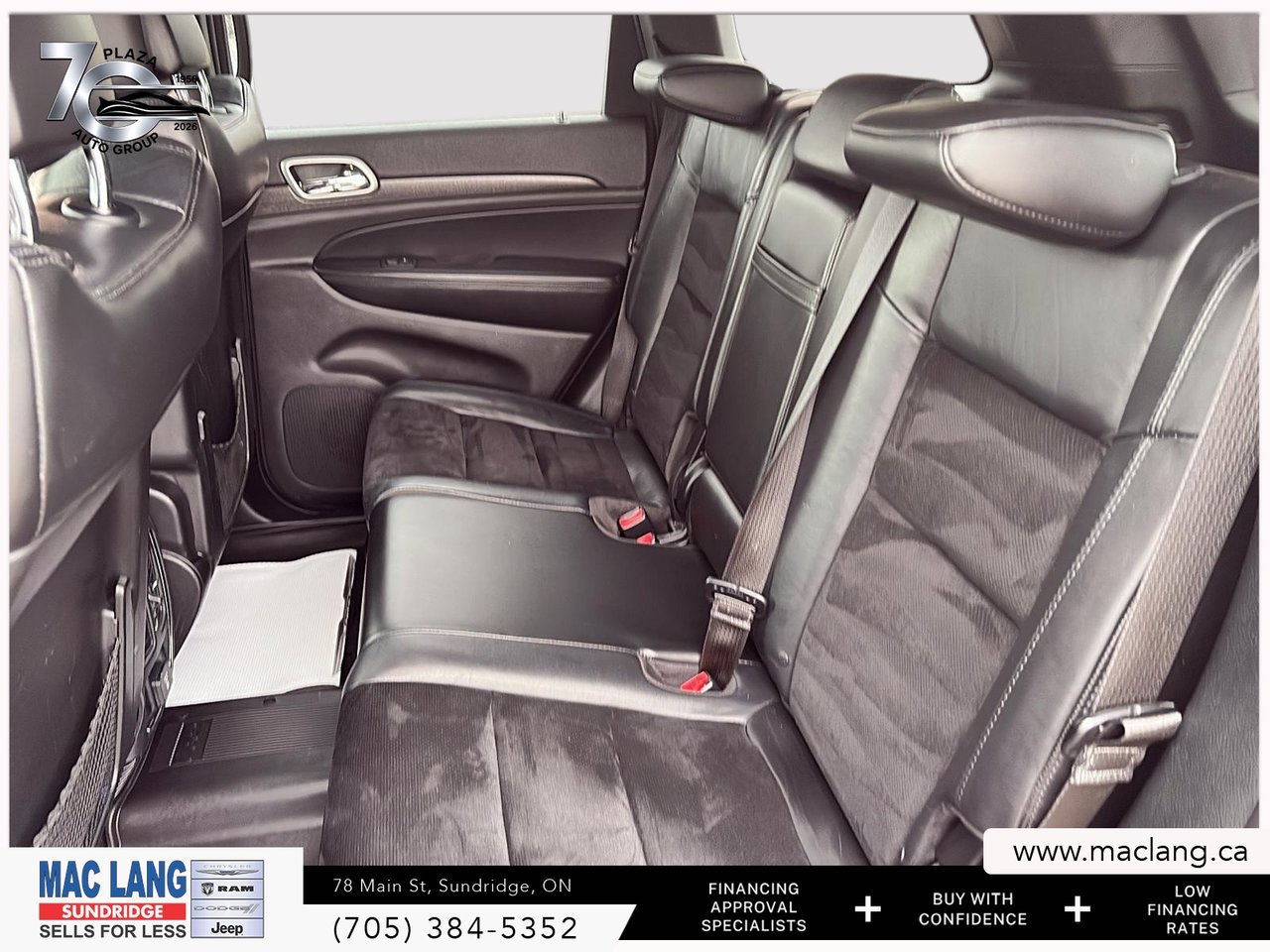2018 Jeep Grand Cherokee Altitude IV-12