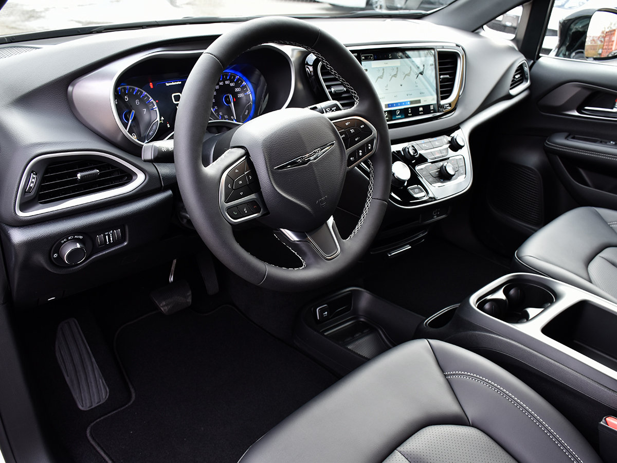 2026 Chrysler Grand Caravan SXT-9