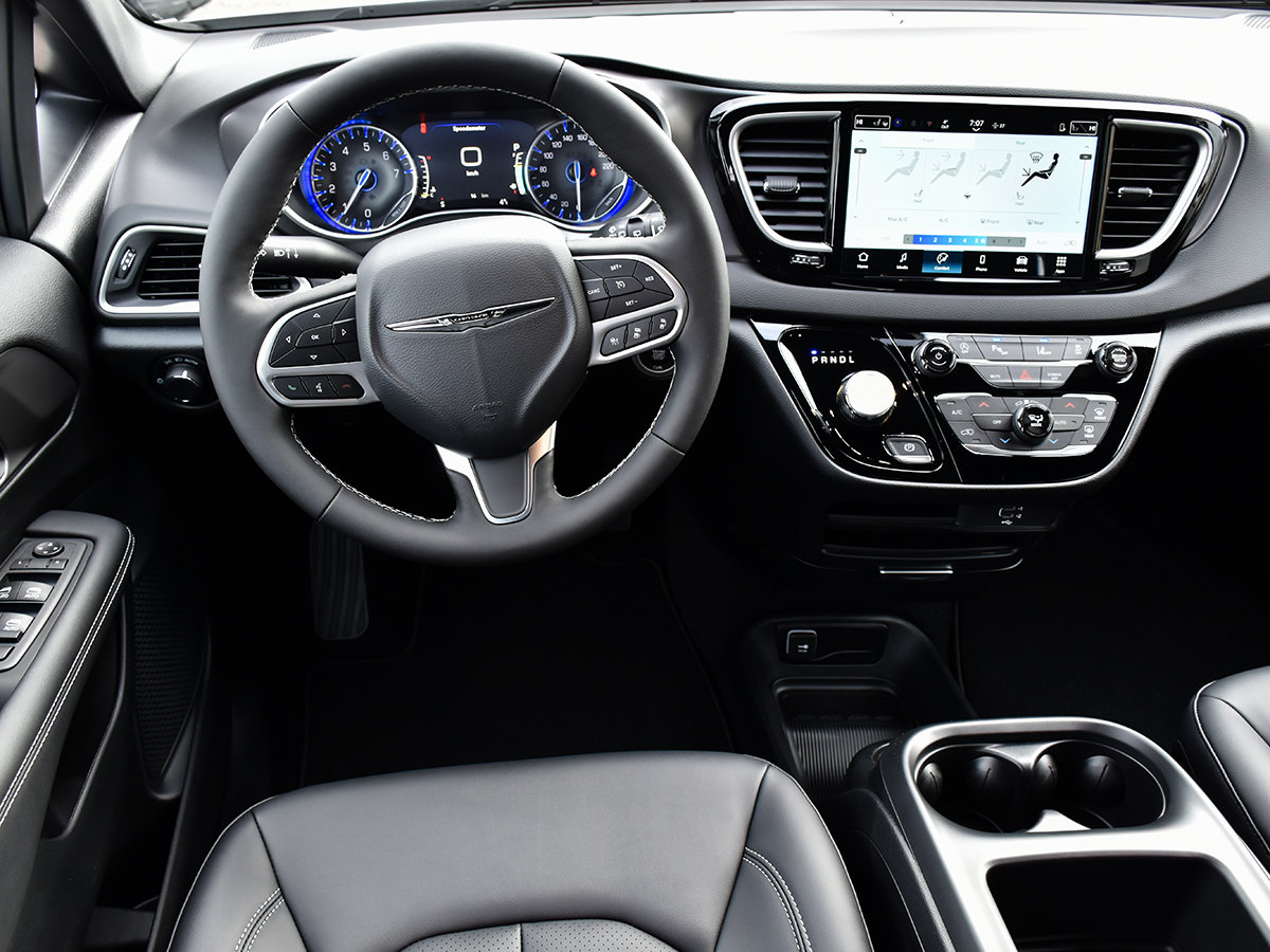 2026 Chrysler Grand Caravan SXT-15