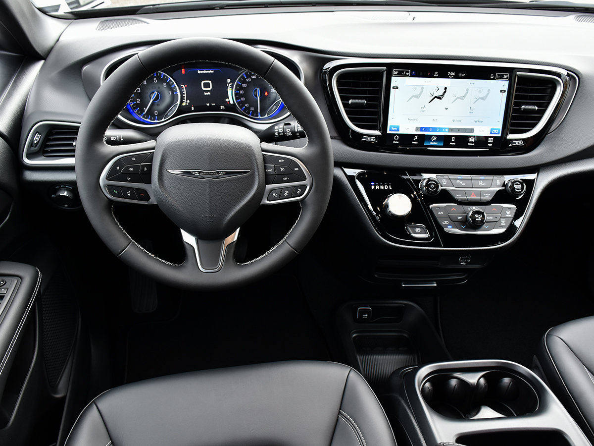 2026 Chrysler Grand Caravan SXT-15