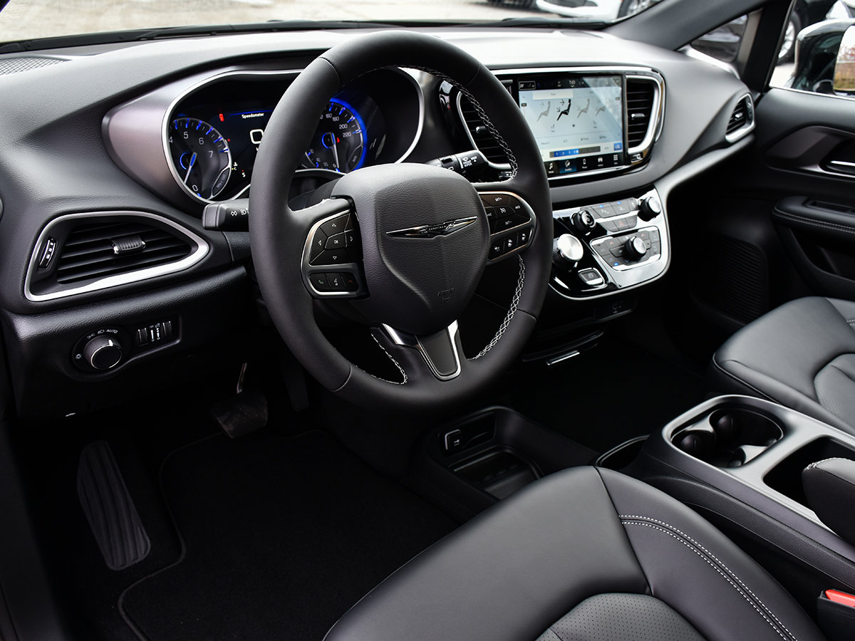 2026 Chrysler Grand Caravan SXT-9