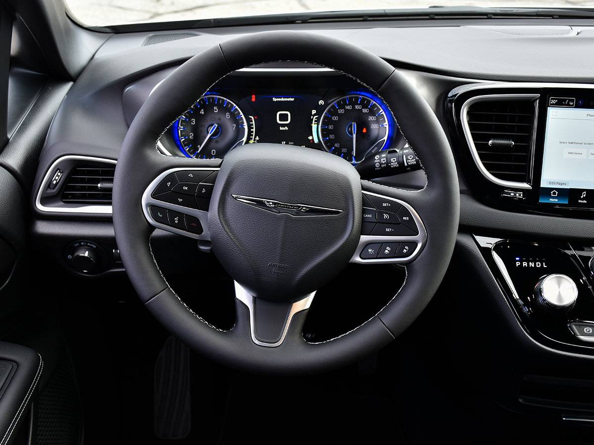 2026 Chrysler Grand Caravan SXT-16