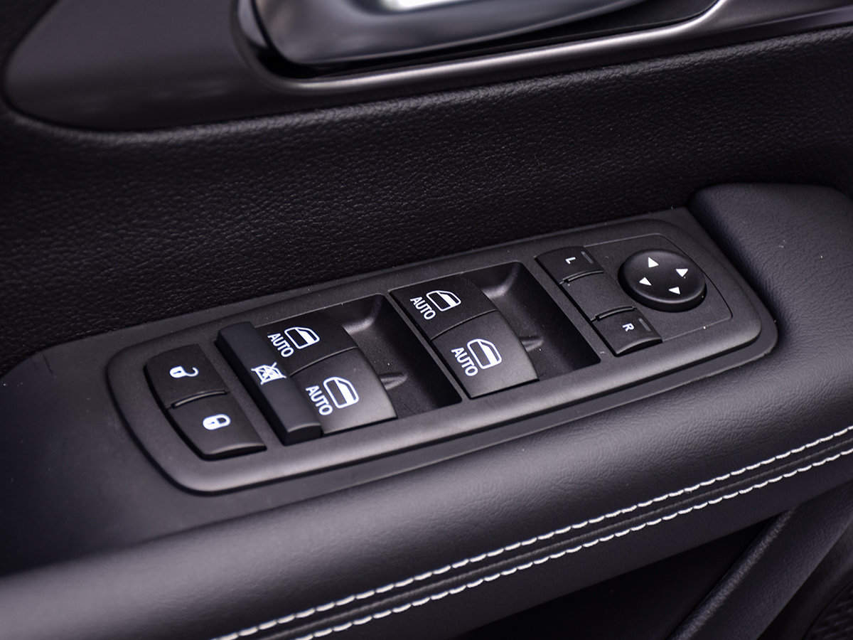 2026 Chrysler Grand Caravan SXT-11